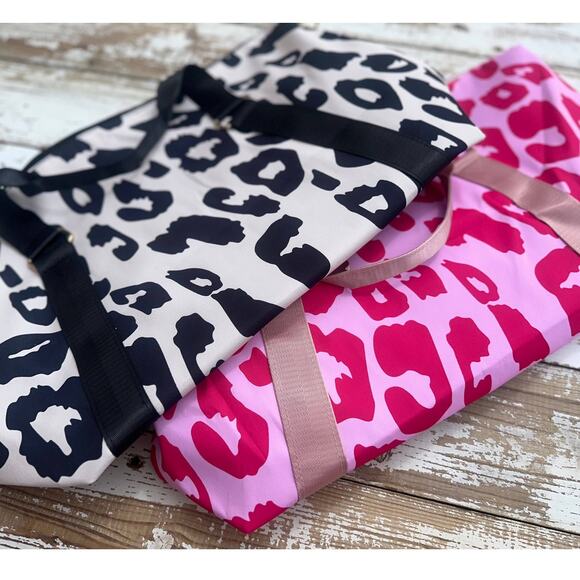 Leopard Hot Pink Active Weekender Duffle Gym Bag - Picture 5 of 5